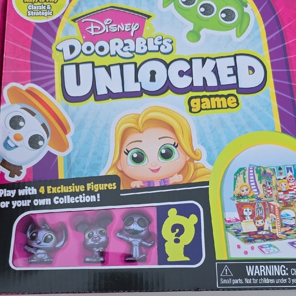 Disney Doorables Unlocked Game - Colorful Playset - Picture 3 of 3
